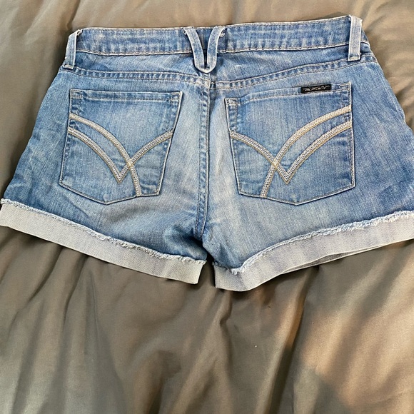 William Rast shorts - Picture 3 of 3